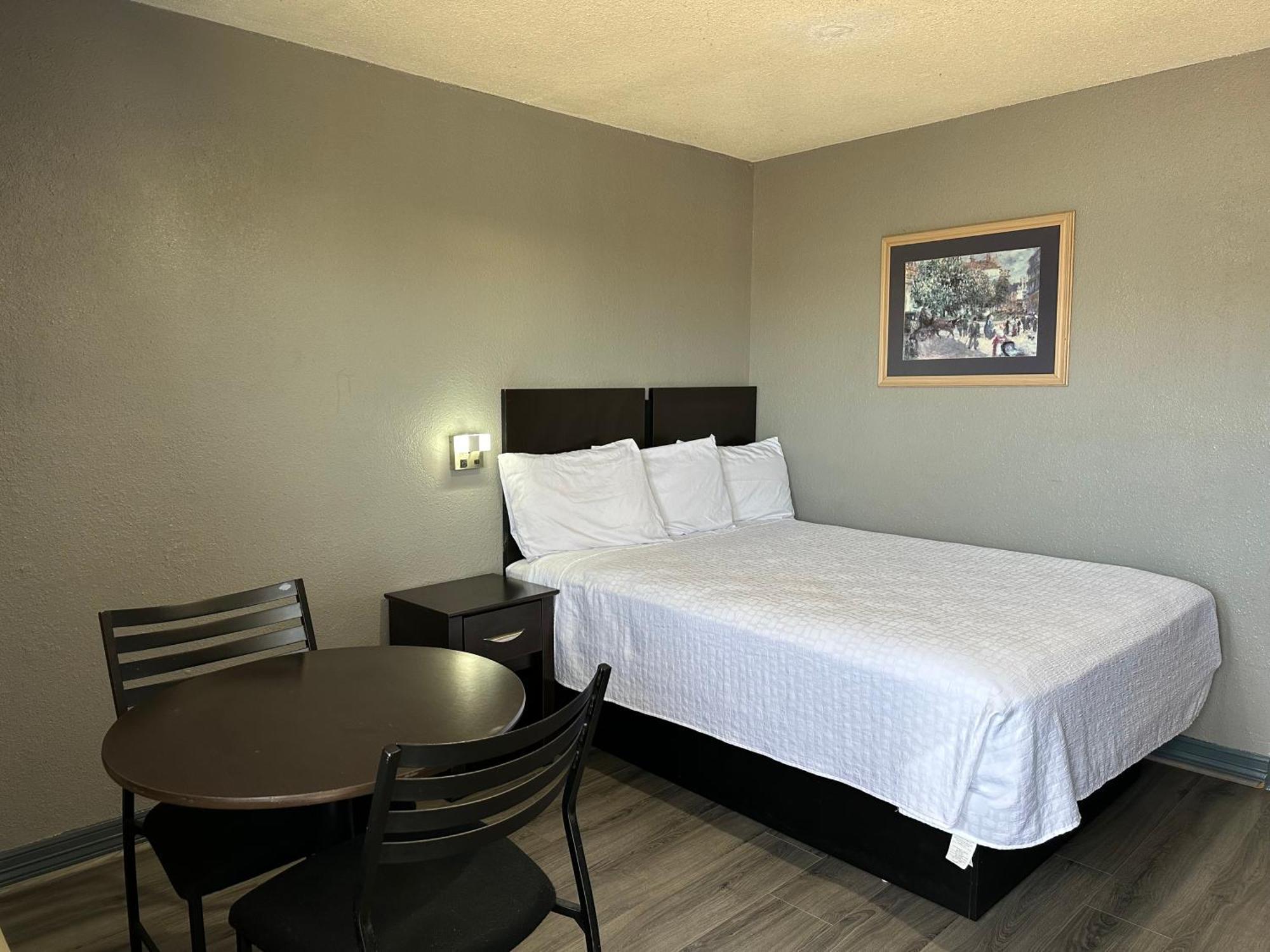 Americas Best Value Inn And Suites Groves Exterior foto